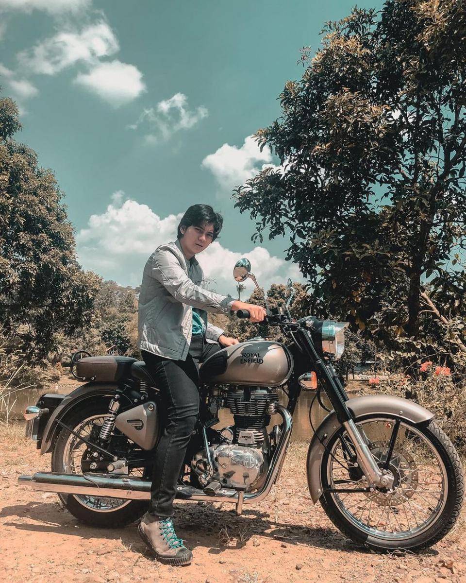 Ajil Ditto (instagram.com/ajil_ditto08)