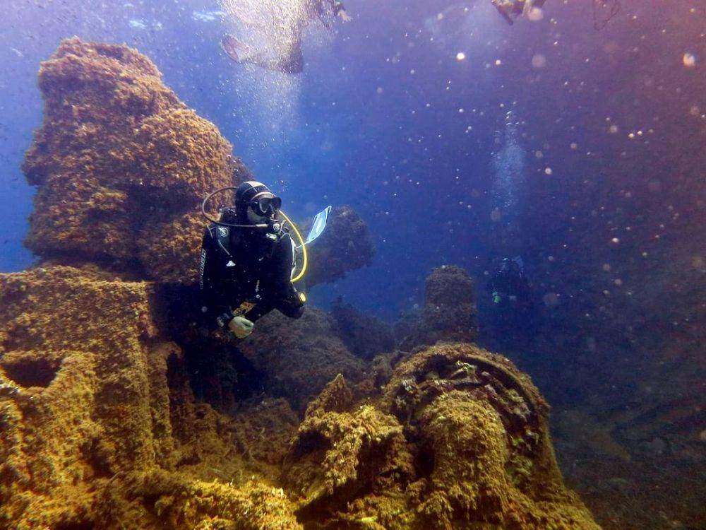 salah satu spot diving di Teluk Orosei (instagram.com/donnie80)
