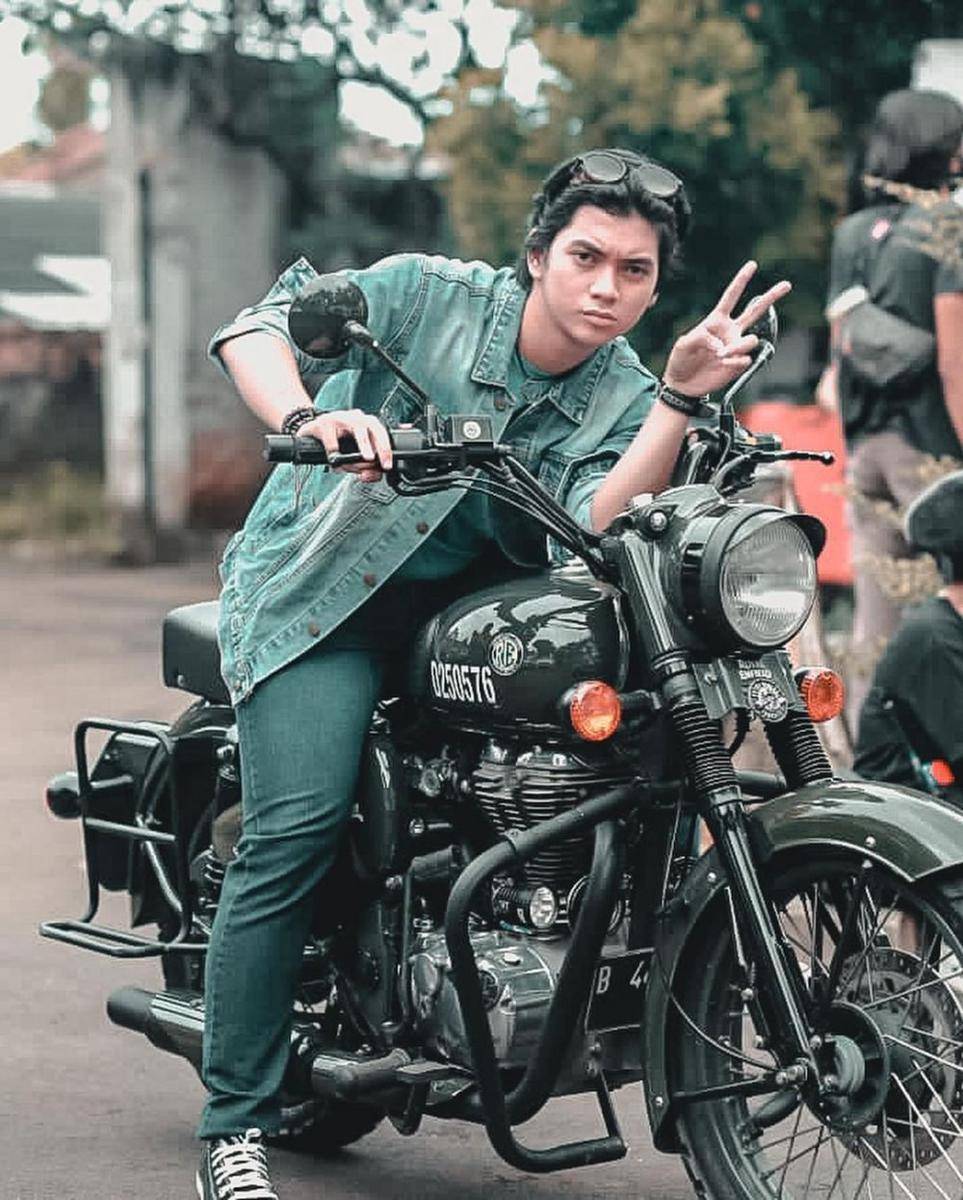 Ajil Ditto (instagram.com/ajil_ditto08)