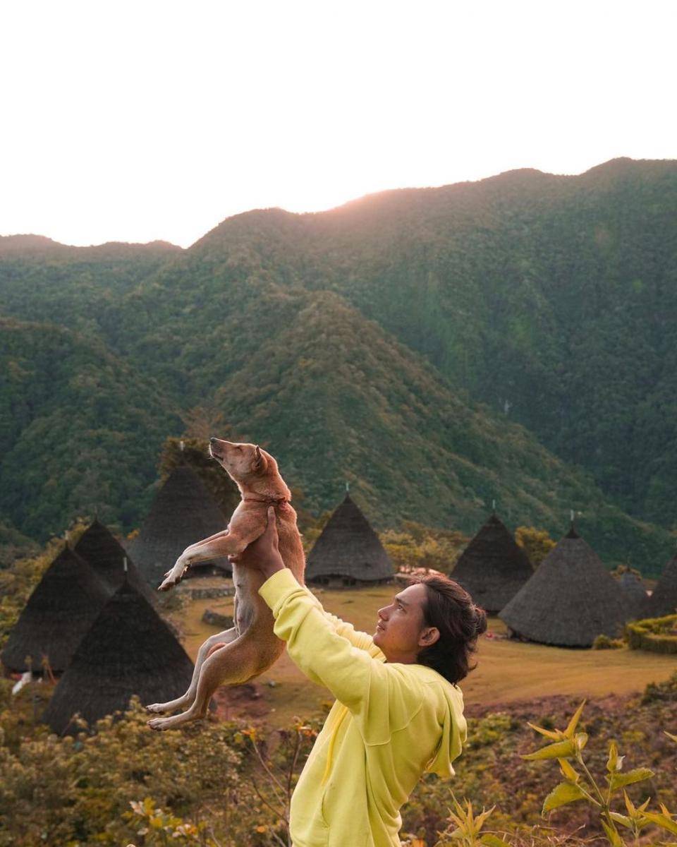 Adipati Dolken (instagram.com/adipati)