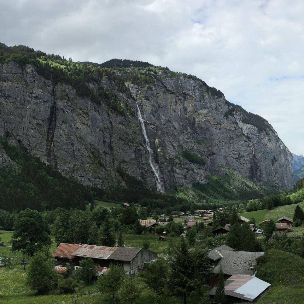 Air terjun Trümmelbach (Instagram.com/mattaulakh)