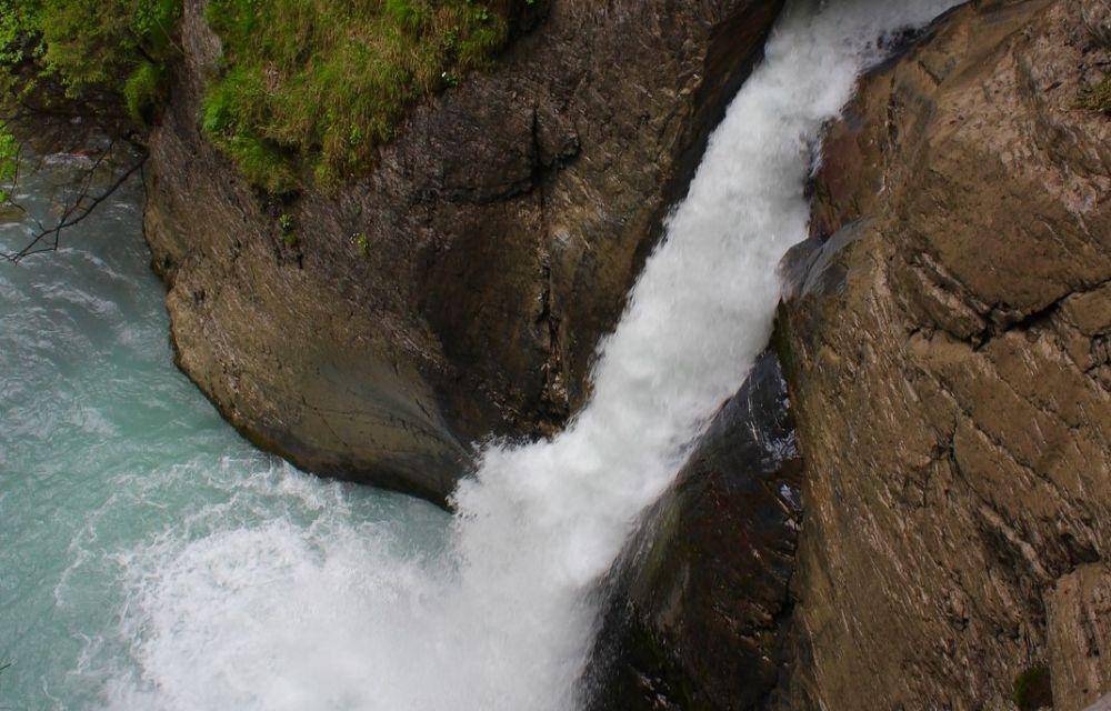 Air terjun Trümmelbach (Instagram.com/mattaulakh)