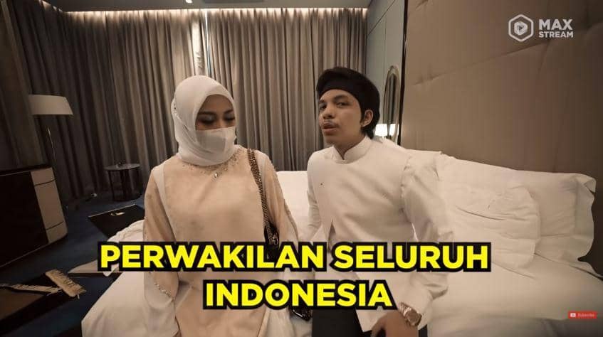 Potret syukuran kehamilan Aurel Hermansyah dan Atta Halilintar (dok. youtube.com/Atta Halilintar)