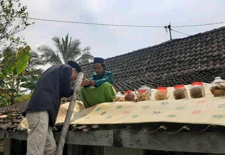 kue dan hidangan lebaran gak biasa (facebook.com/Muhammad Rukmantara)