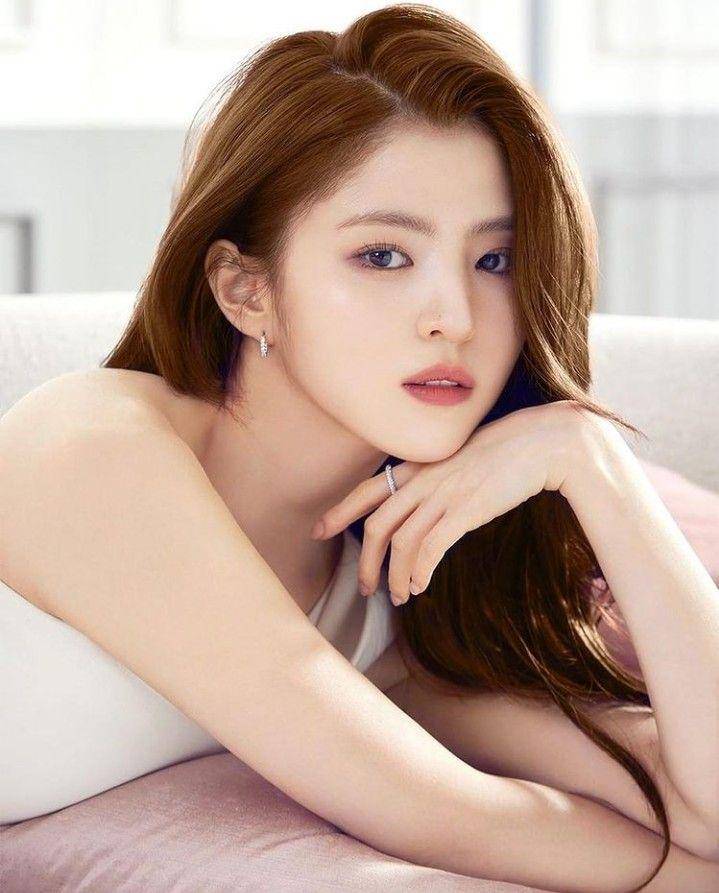 Han So Hee (instagram.com/xeesoxee)