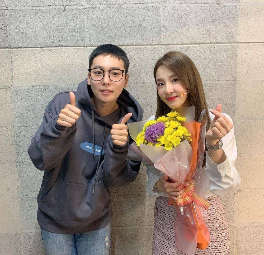 Sandara dengan Jinwoo WINNER (instagram.com/daraxxi)