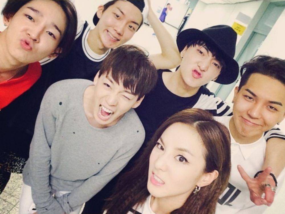 Sandara dengan WINNER (instagram.com/daraxxi)