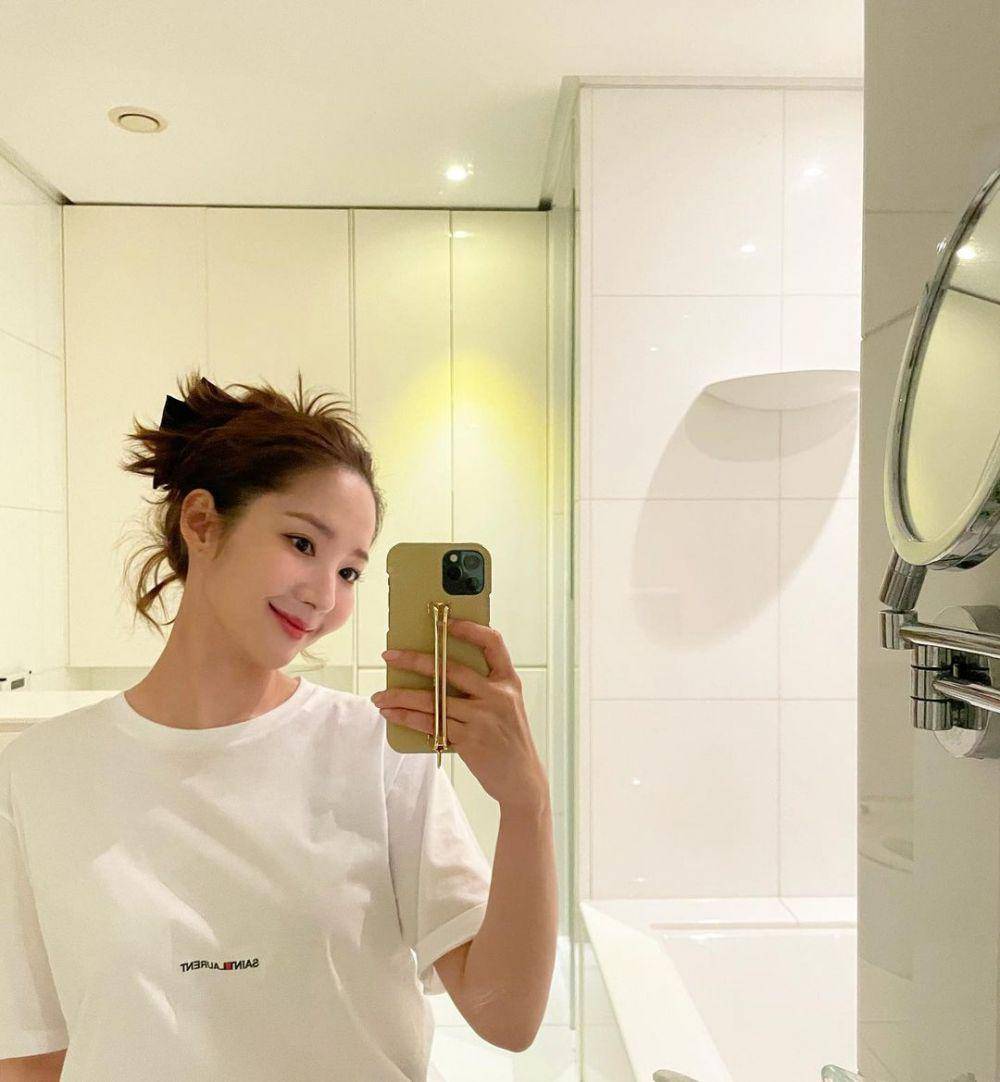 Park Min Young (instagram.com/rachel_mypark)