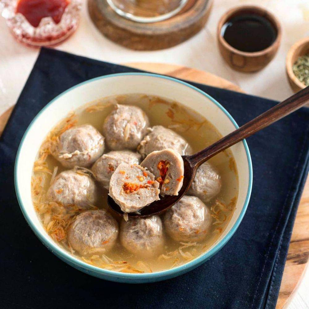 Ilustrasi semangkuk bakso (instagram.com/christabellenanetta)