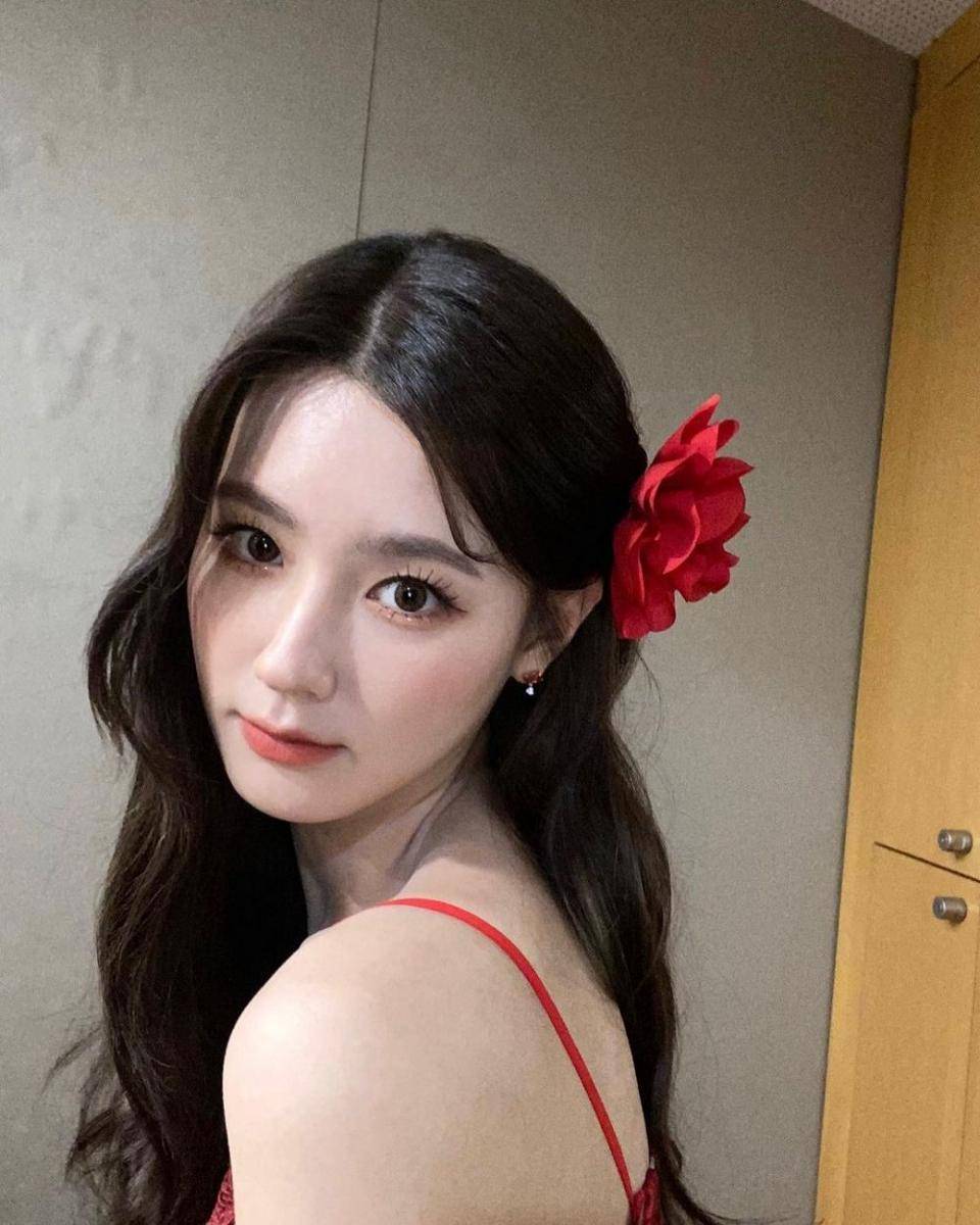 Miyeon (G)I-DLE (instagram.com/noodle.zip)