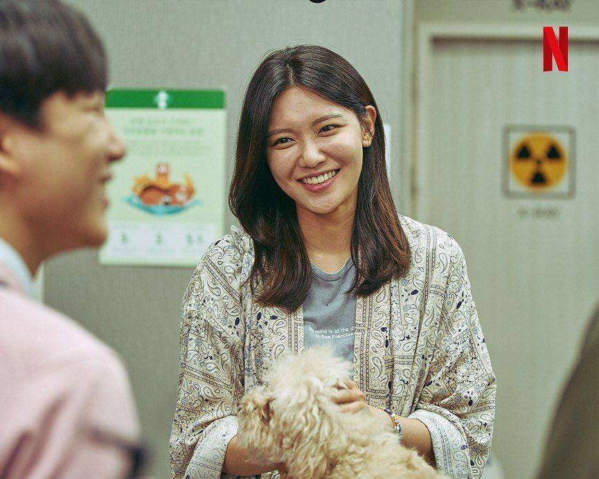 Sooyoung SNSD di Move to Heaven (Instagram.com/theswoonnetflix)