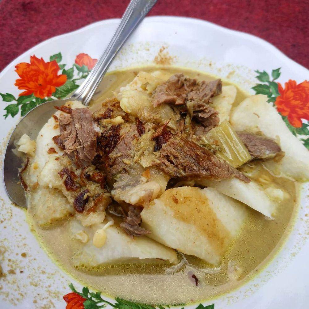 Soto kradegan (instagram.com/pesonabanjarnegara)