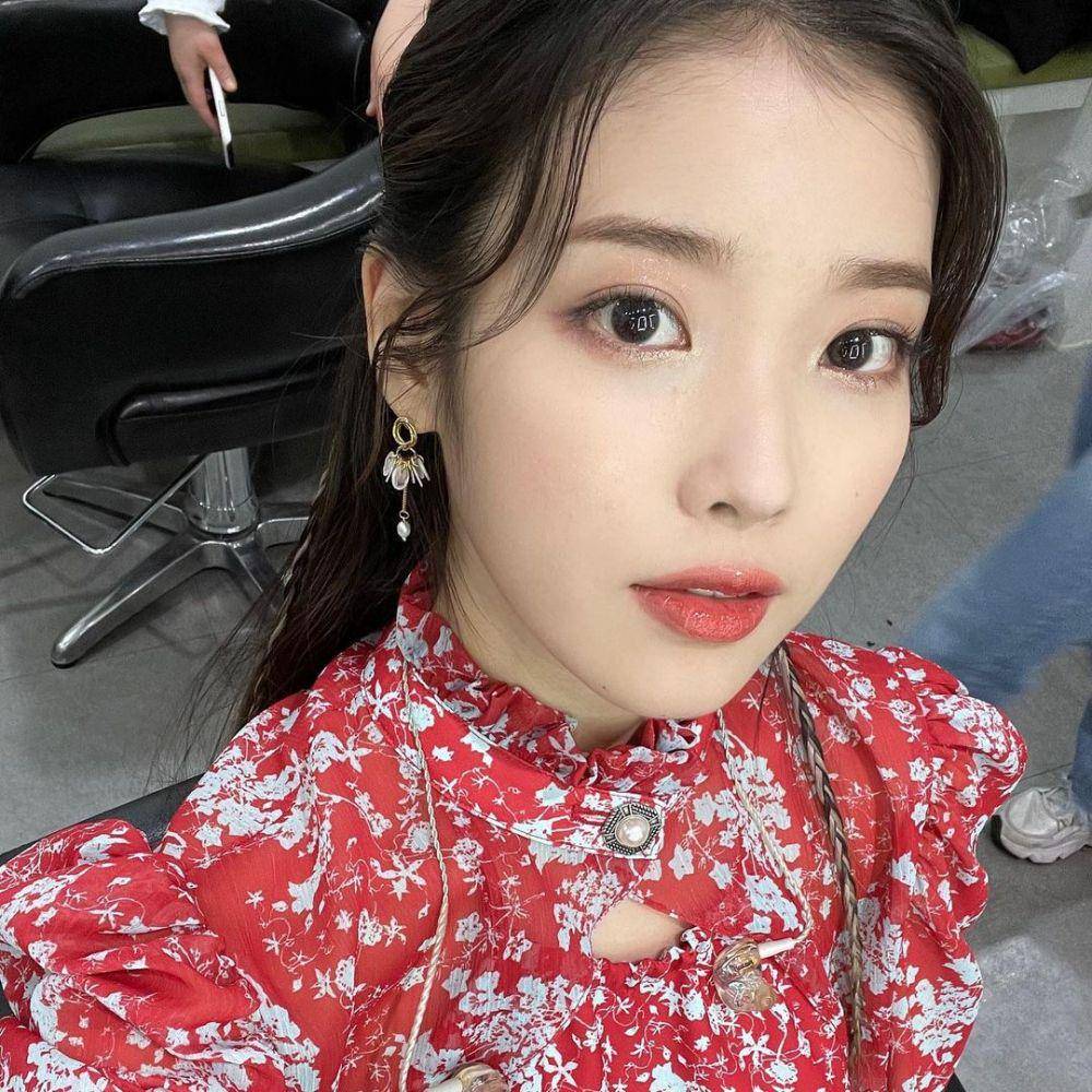 IU (instagram.com/dlwlrma)