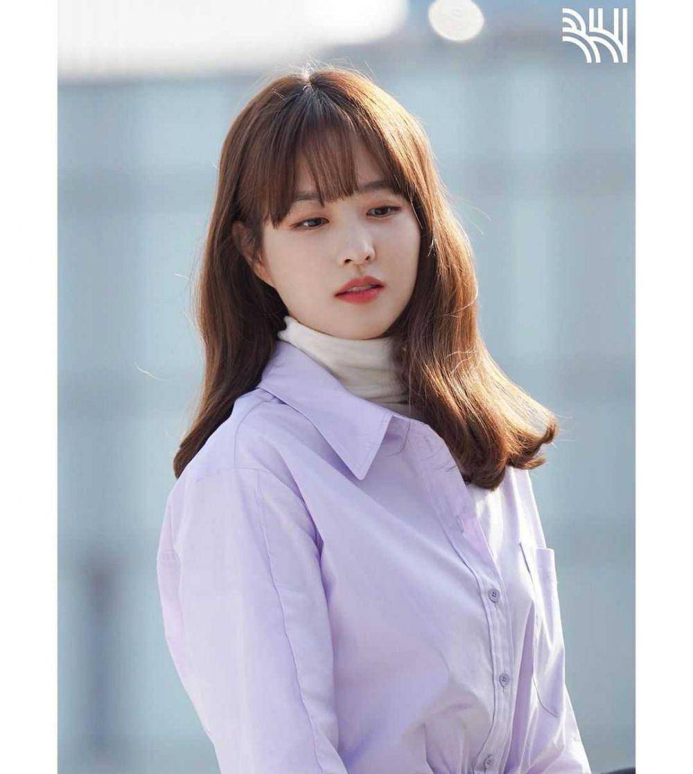Park Bo Young (instagram.com/bhent_official)