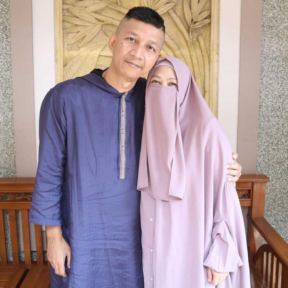 Rowman Ungu (instagram.com/babeh_rowmanungu)