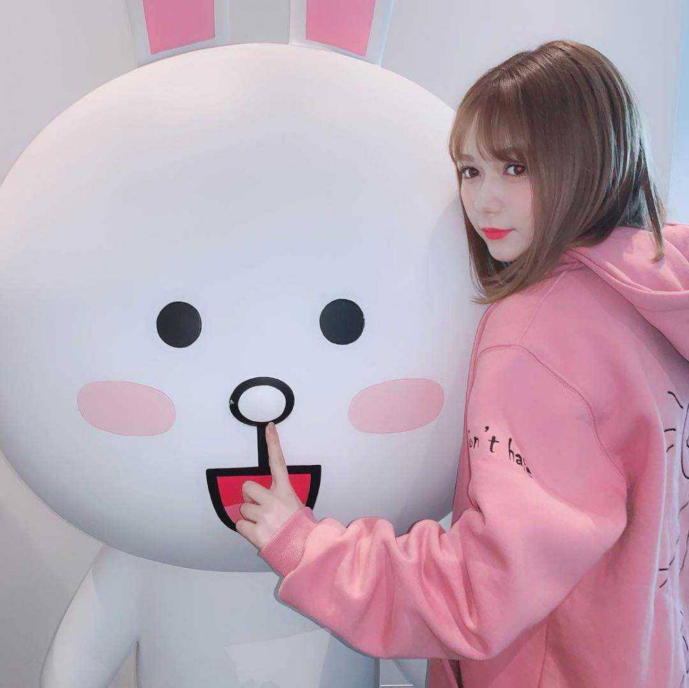 Anna Murashige (instagram.com/hktanna4848)
