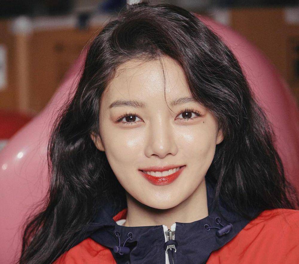 Kim Yoo Jung (Instagram.com/you_r_love)