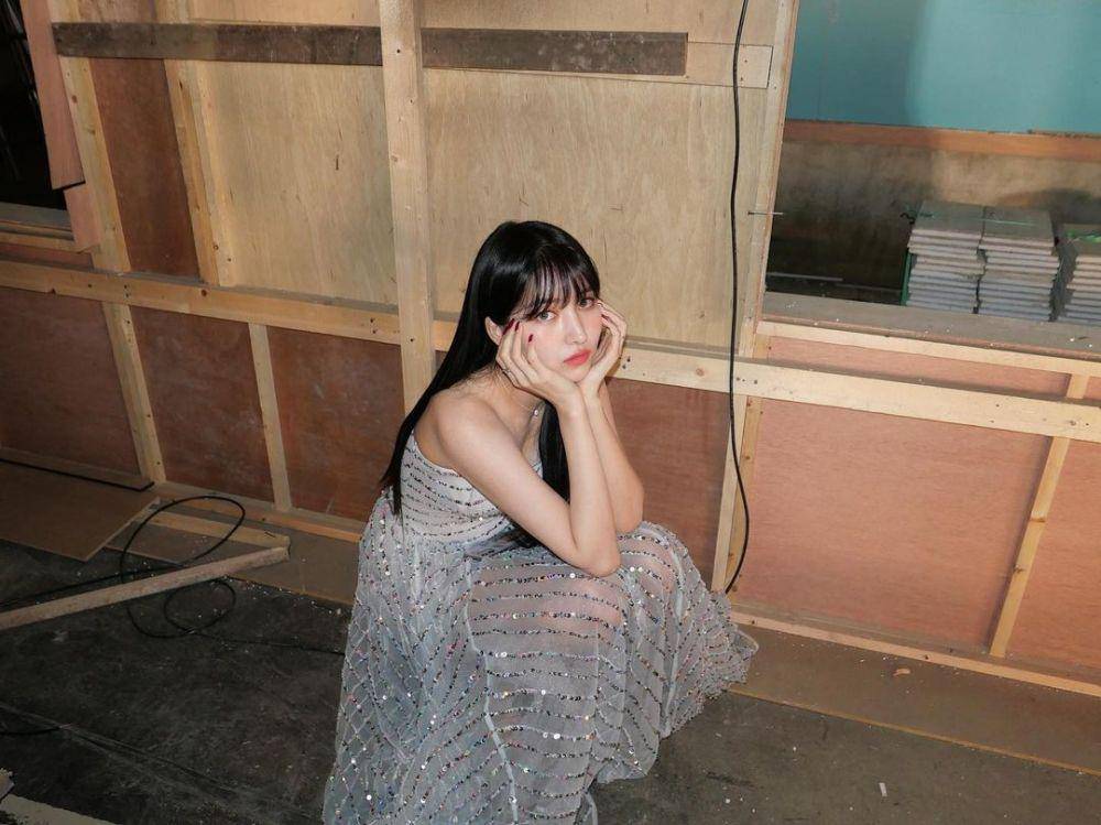 potret Sowon yang feminin (instagram.com/onedayxne)