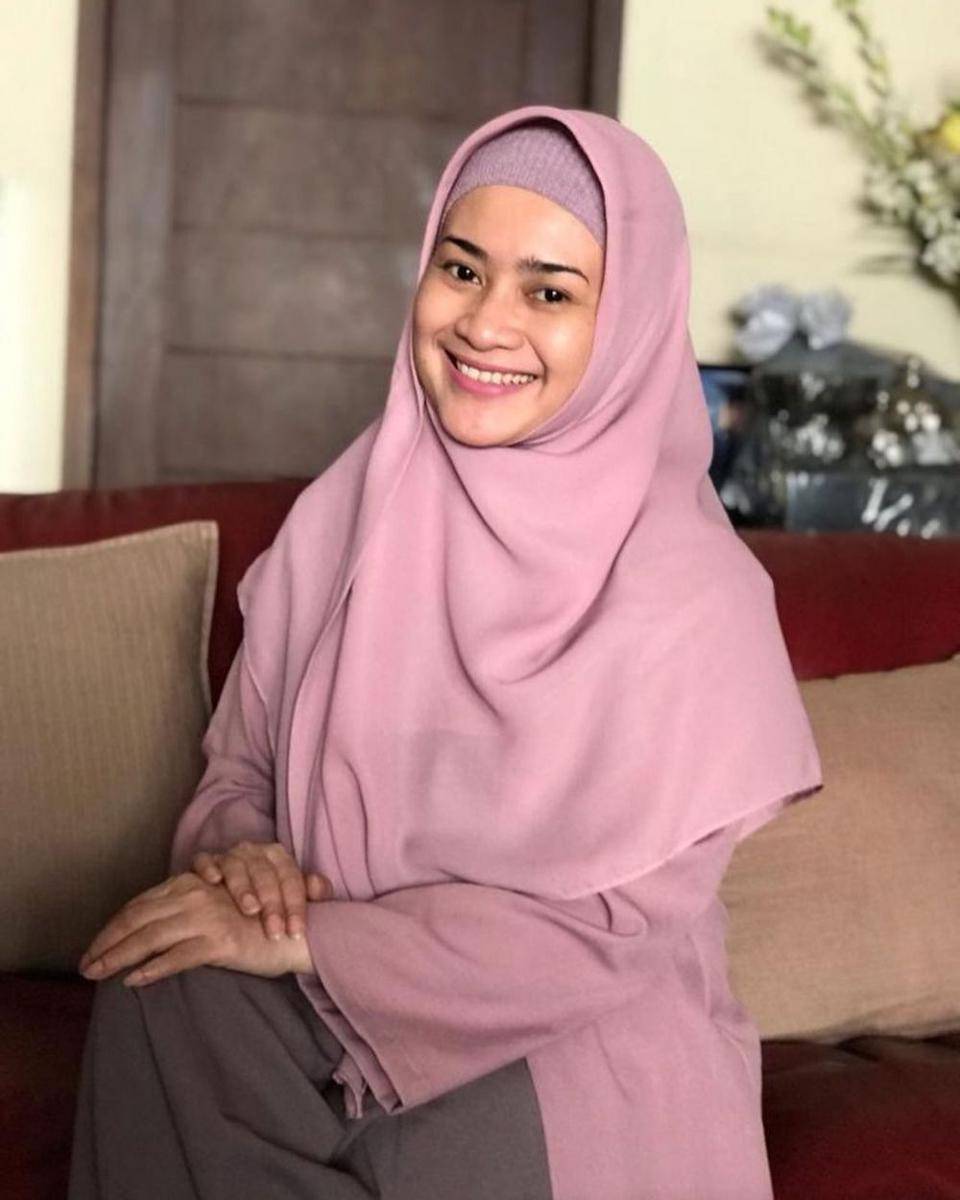 Ikke Nurjanah (instagram.com/ikkenurjanah0518/)