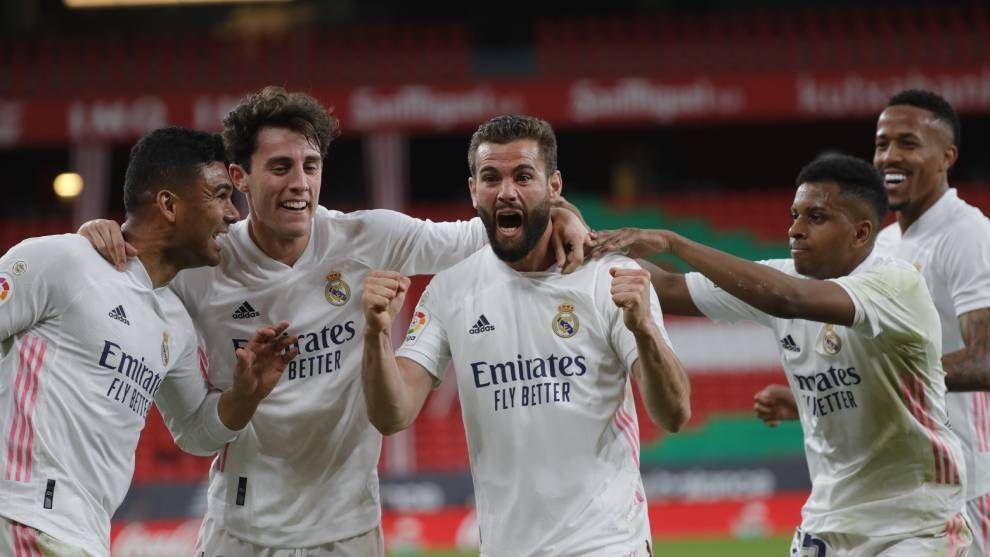 Para pemain Real Madrid merayakan gol. (marca.com)