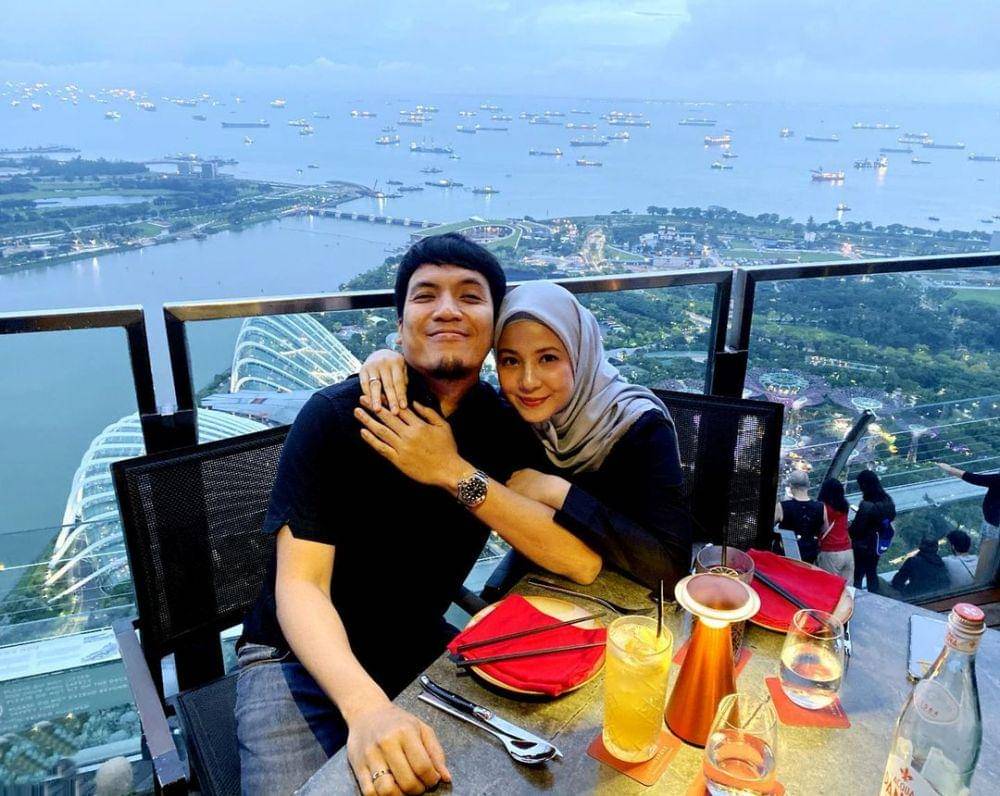 Desta dan istri (instagram.com/desta80s/)