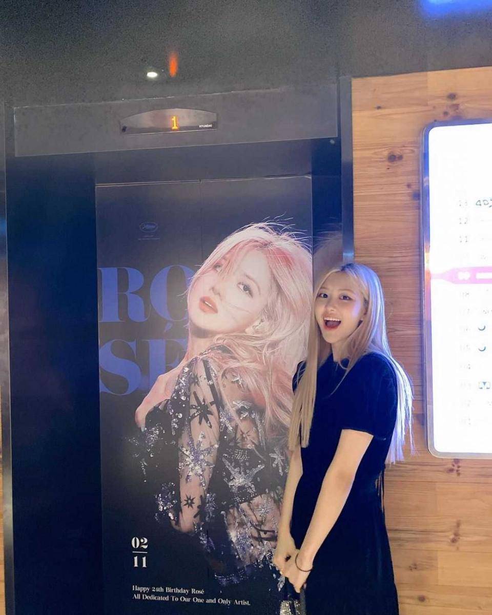 Potret Rosé BLACKPINK (instagram.com/roses_are_rosie)