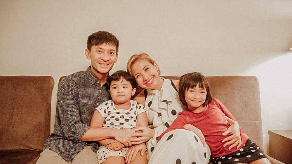 Imel dan keluarga (instagram.com/imelten2five)