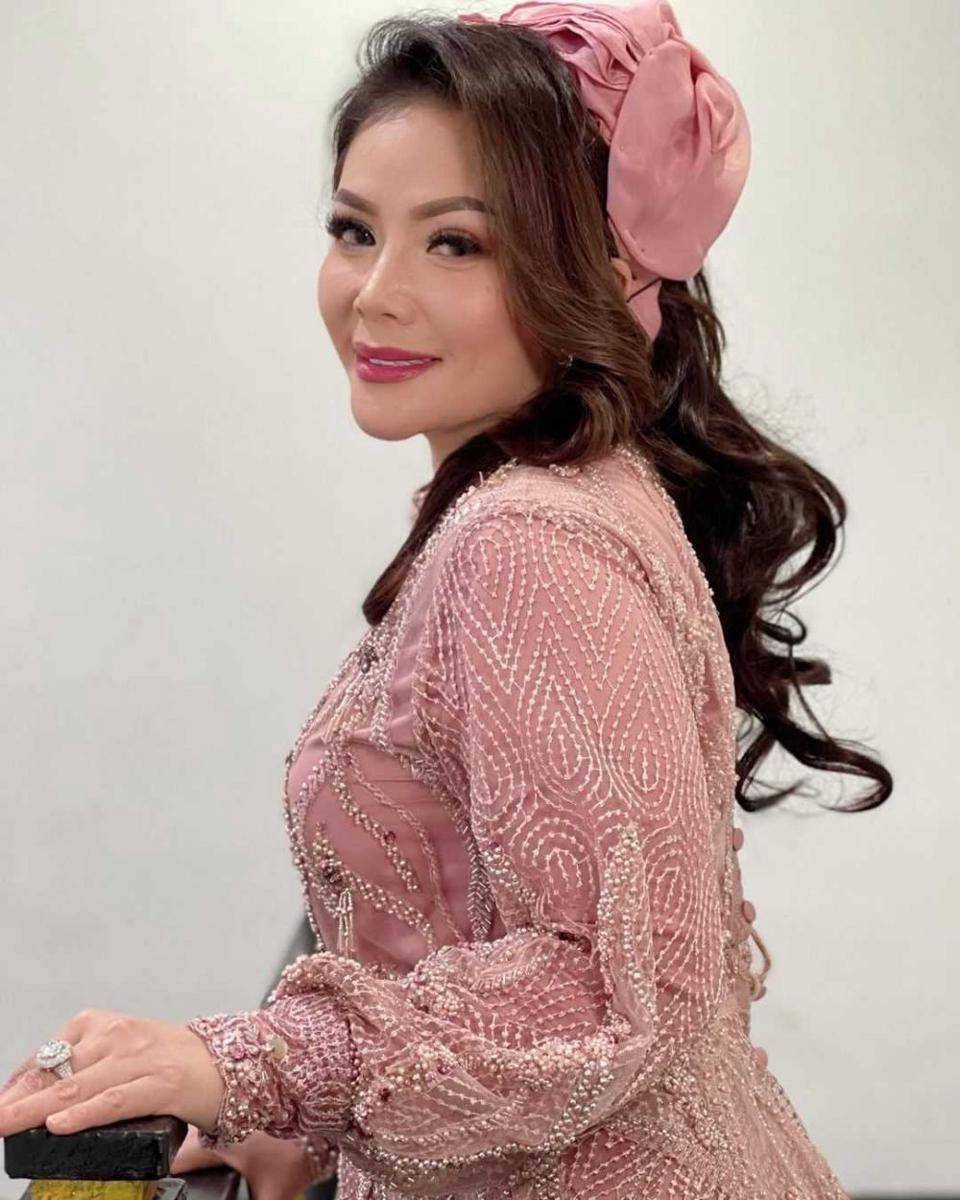 Kristina (instagram.com/kristinadangdut)