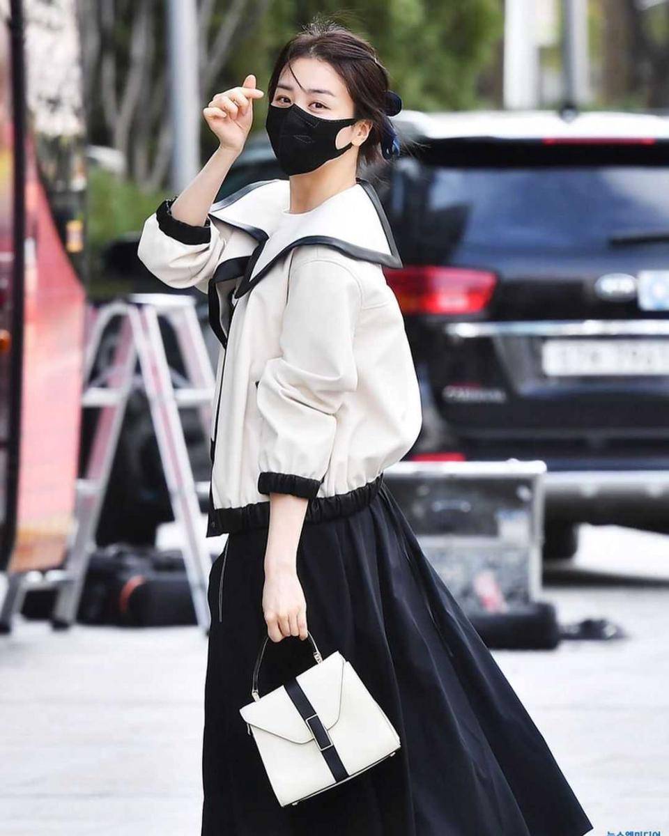 Park Ha Sun (instagram.com/mintsungrace)