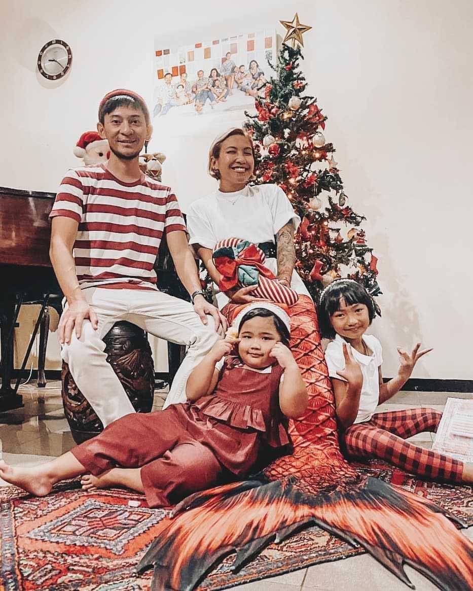 Keluarga Imel Ten2Five (instagram.com/imelten2five)
