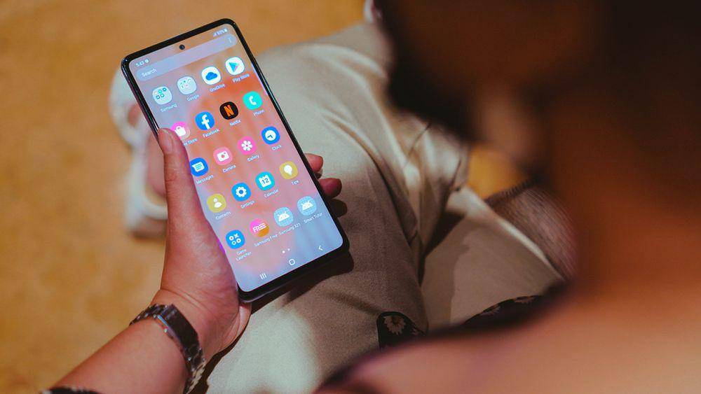 Samsung Galaxy A72 (gadgetmatch.com)