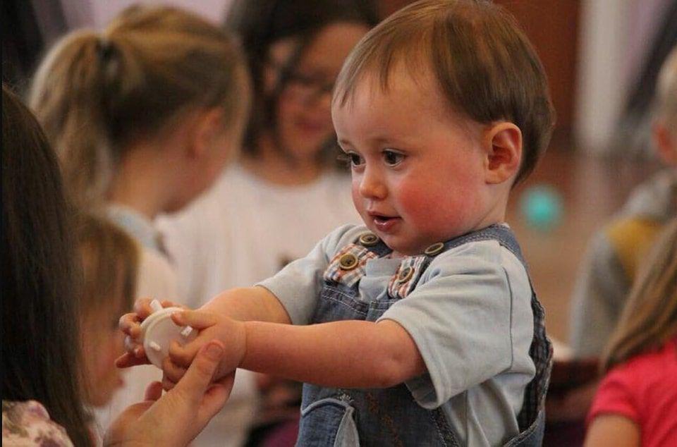 Kenali 6 Tanda ADHD pada Anak, Orangtua Harus Tahu!