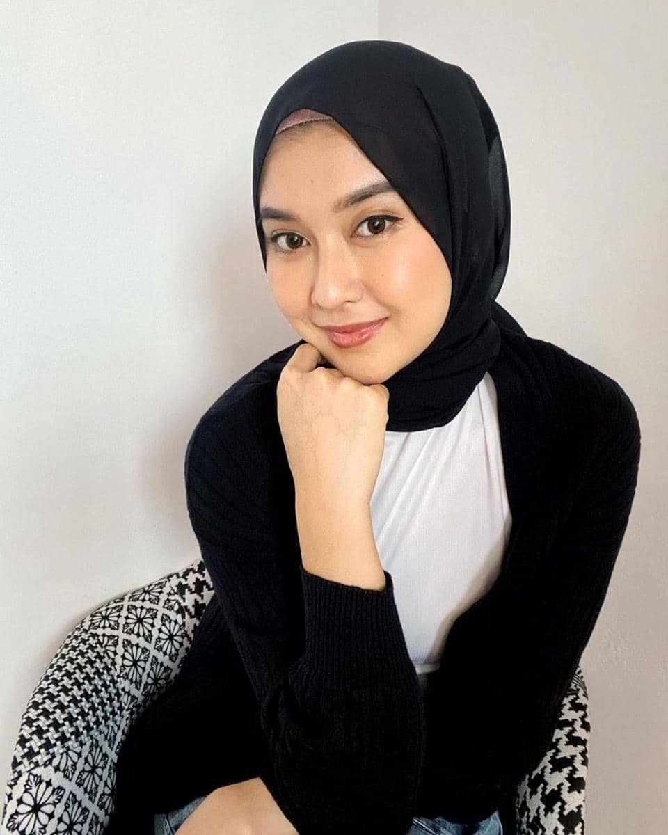 Kevin Liliana berhijab (instagram.com/kevinlln)