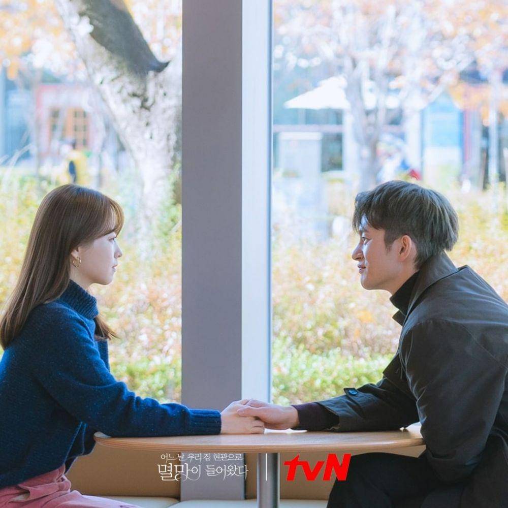 Seo In Guk dan Park Bo Young di Drama Doom at Your Service (instagram.com/tvndrama.official)