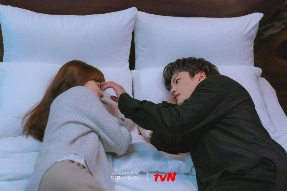 Seo In Guk dan Park Bo Young di Drama Doom at Your Service (instagram.com/tvndrama.official)
