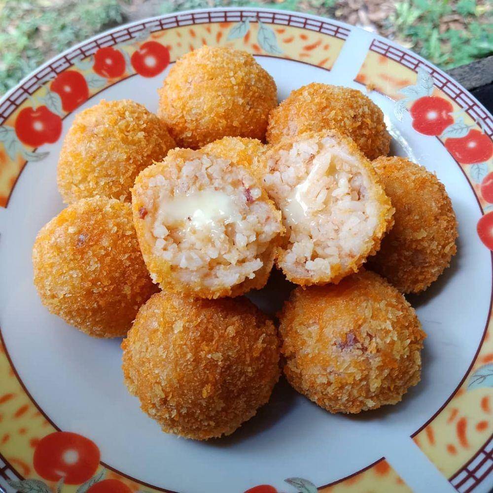 Bola nasi goreng (instagram.com/andreayskitchen)