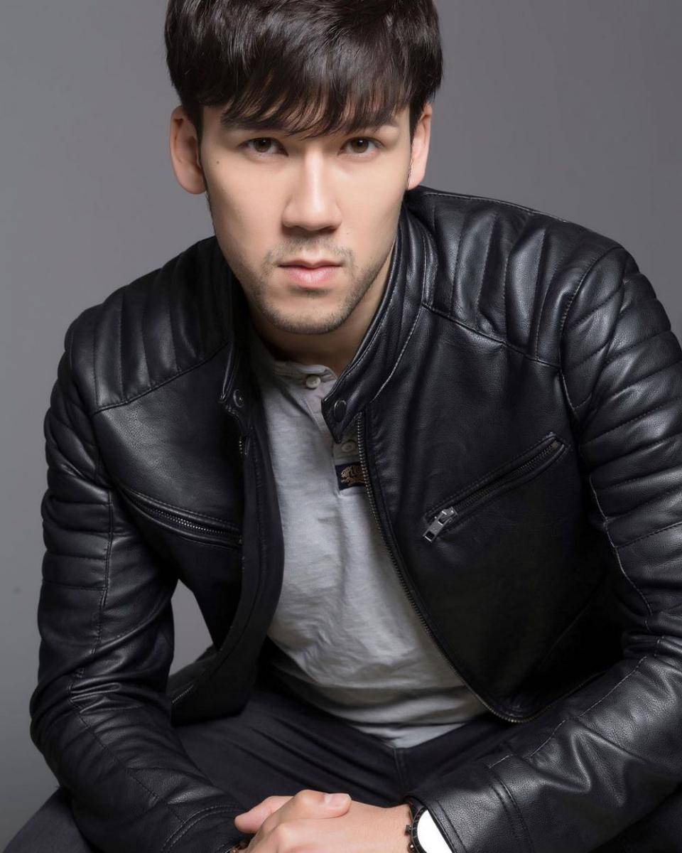Max Huang (instagram.com/maxhuangofficial)