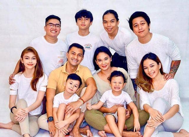 Keluarga Dian Nitami (Instagram.com/bu_deedee)