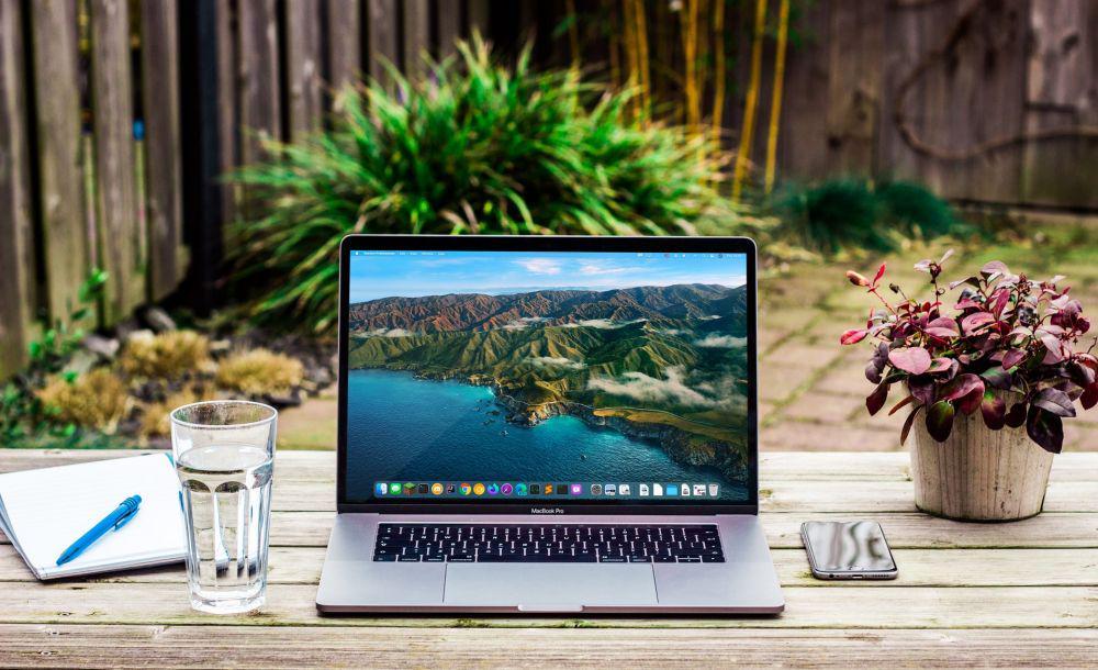 ilustrasi sebuah laptop (unsplash.com/Bram Naus)