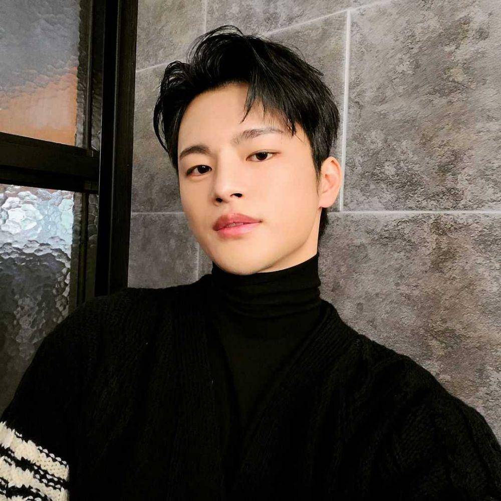 Seo In Guk (instagram.com/seo_cccc)