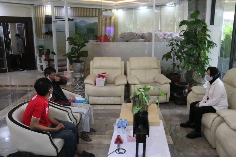 Kemensos Fasilitasi 2 Tunawisma yang Ingin Pulang ke Kampung Halaman