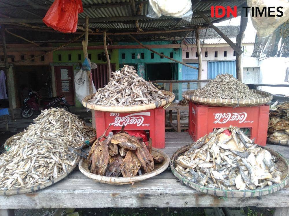 Olahan ikan asin dan terasi Lampung khas Tulangbawang (IDN Times/Silviana)