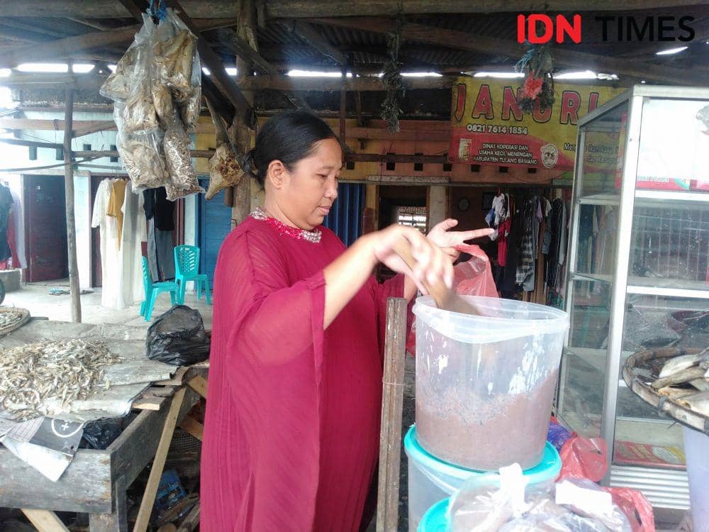 Olahan ikan asin dan terasi Lampung khas Tulangbawang (IDN Times/Silviana)