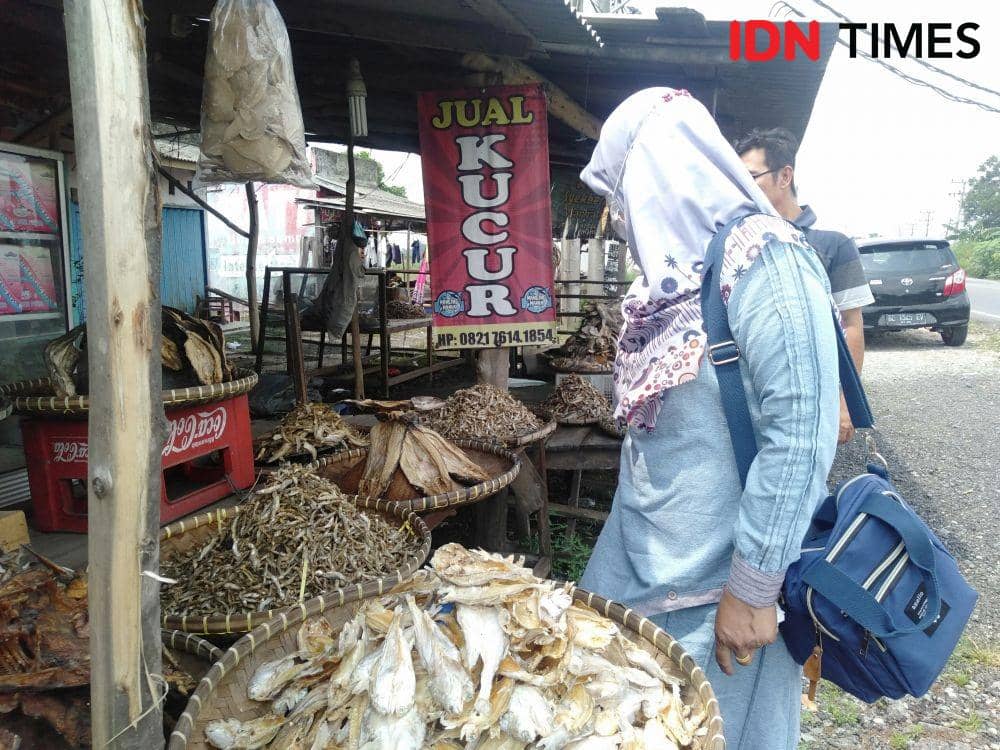 Olahan ikan asin dan terasi Lampung khas Tulangbawang (IDN Times/Silviana)