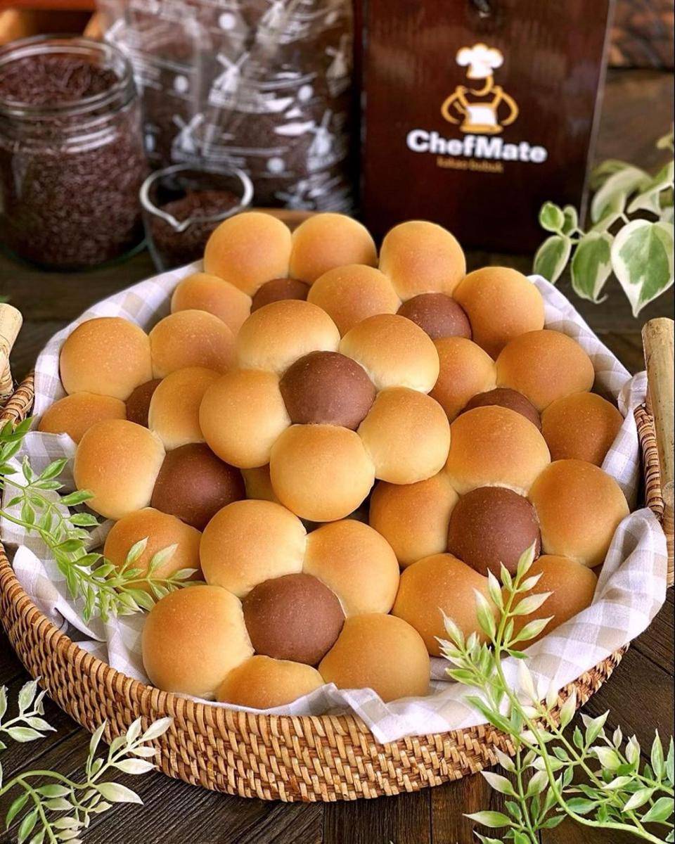ilustrasi flower bread (instagram.com/linagui.kitchen)