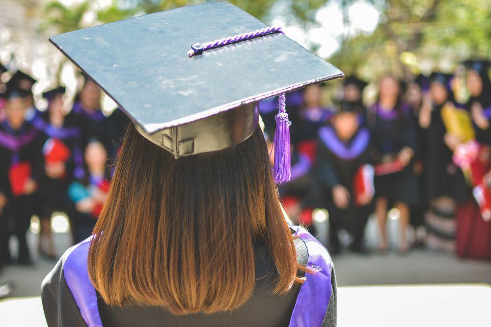 ilustrasi mahasiswa wisuda (unsplash.com/MD Duran)