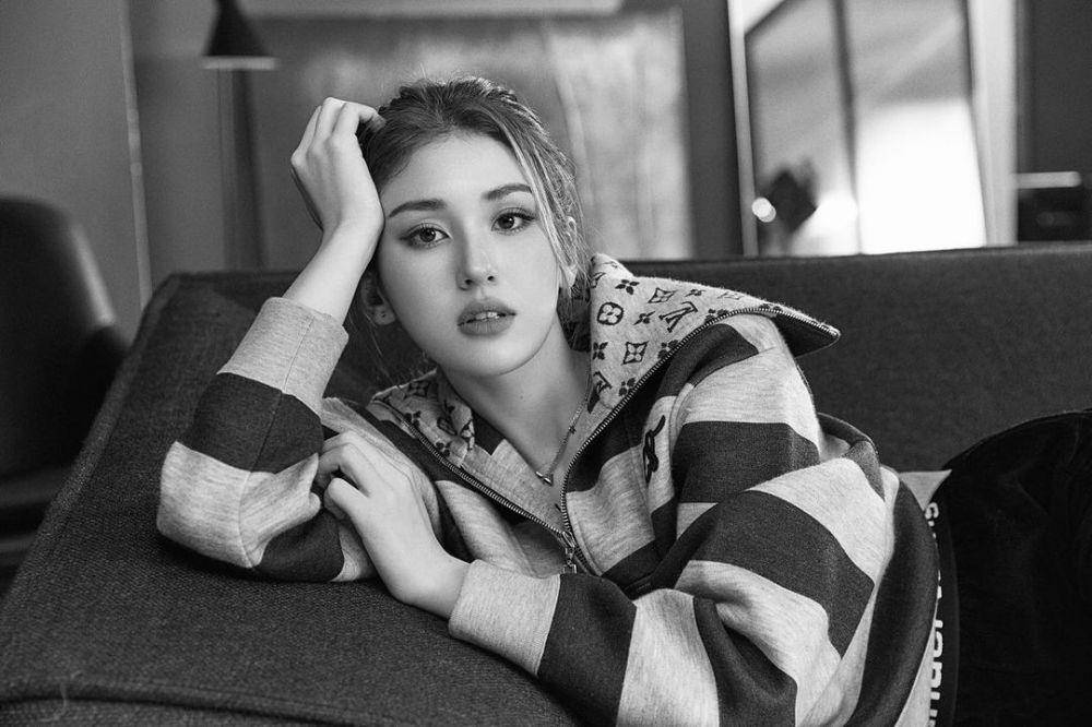 Jeon Somi (instagram.com/somsomi0309)