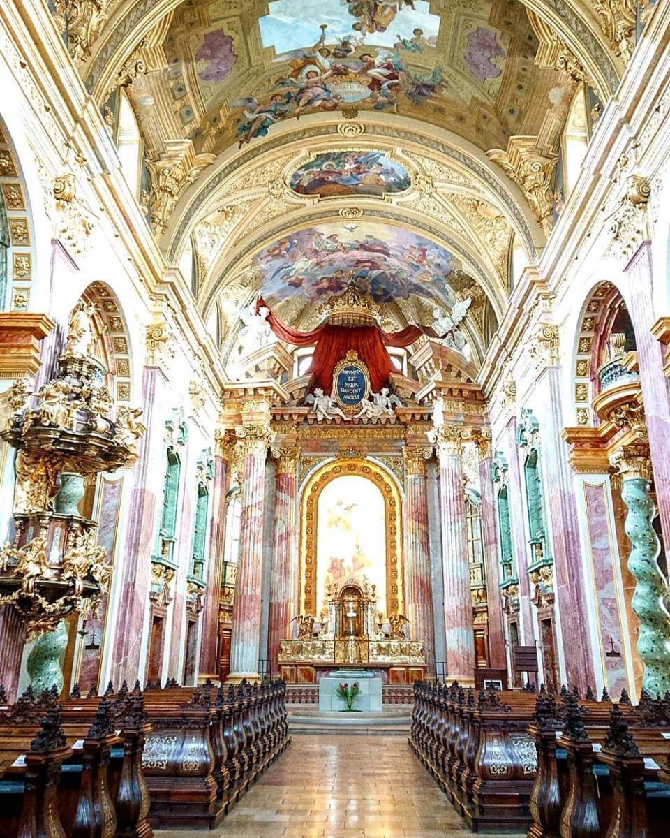 Jesuitenkirche (instagram.com/ichihiro.h)