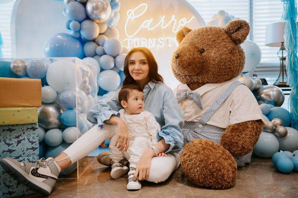 Alexa Key dan anak (instagram.com/littlethoughtsplanner)