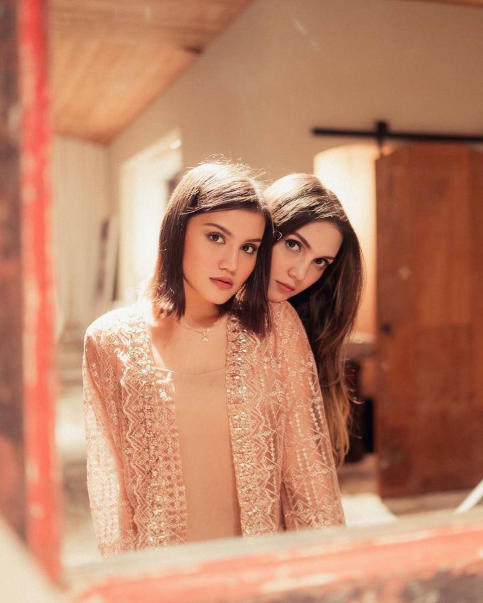 Chelsea Shania dan Alexa Key (instagram.com/chelseashania)